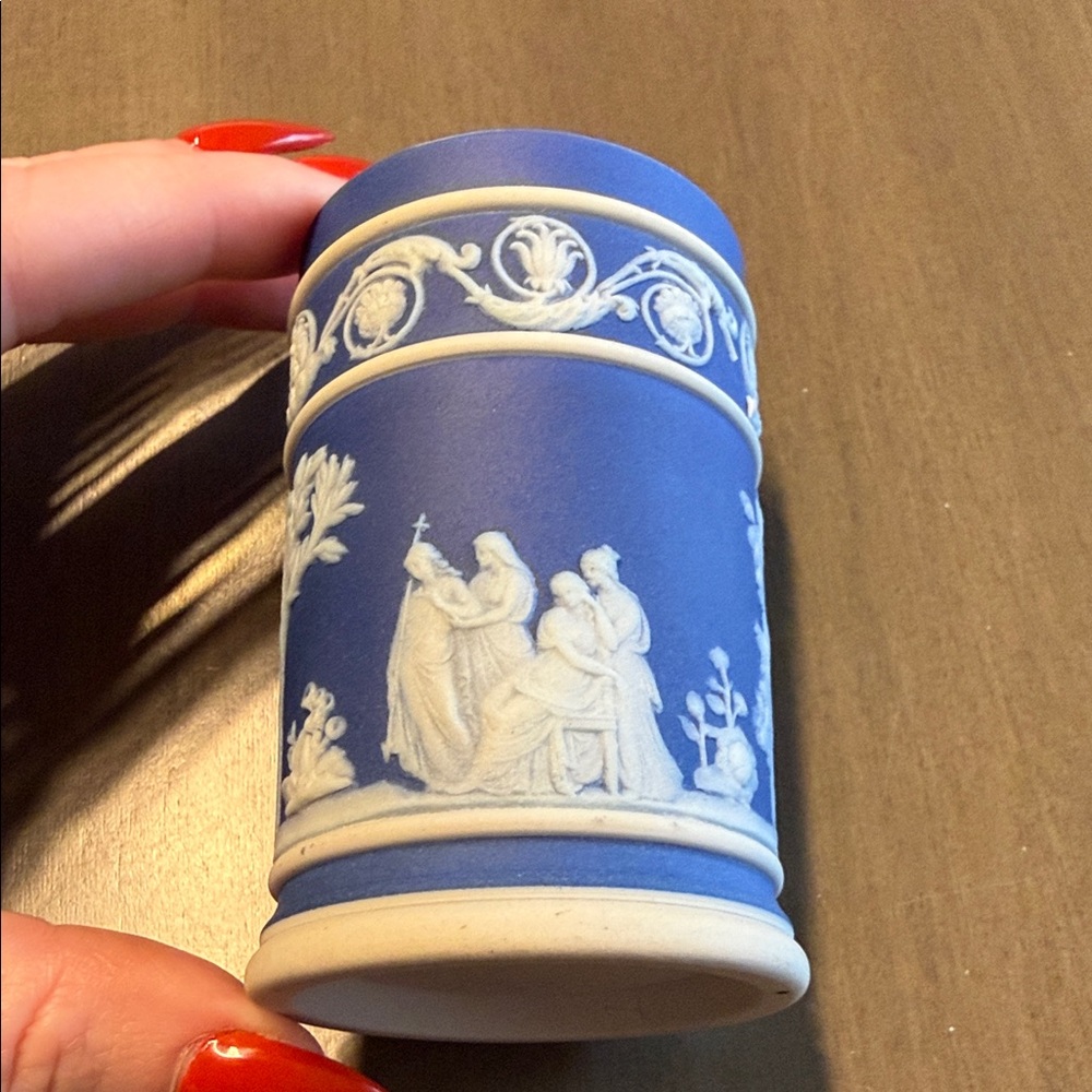 Wedgewood Spill Vase
